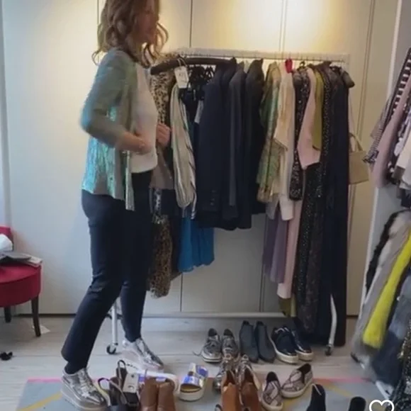 French Connection Pearl Queen Iridescent Sequin Jacket purchased size US 6 READ - Picture 4 of 16